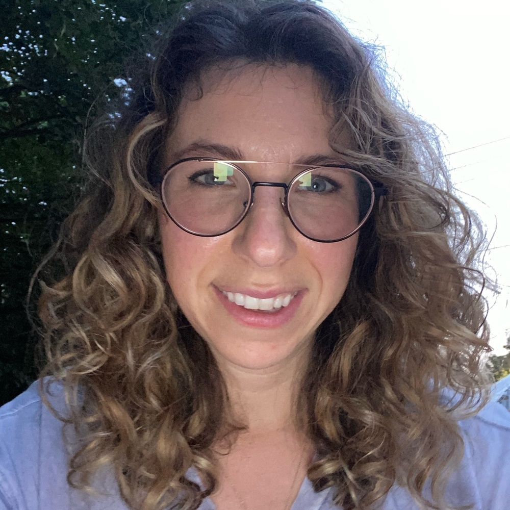 Meet your Posher, Courtney